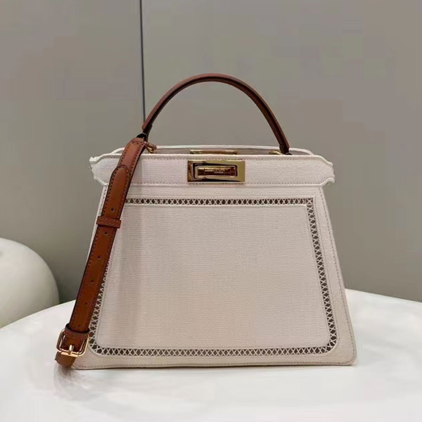 2022 Fendi Peekaboo ISeeU Medium