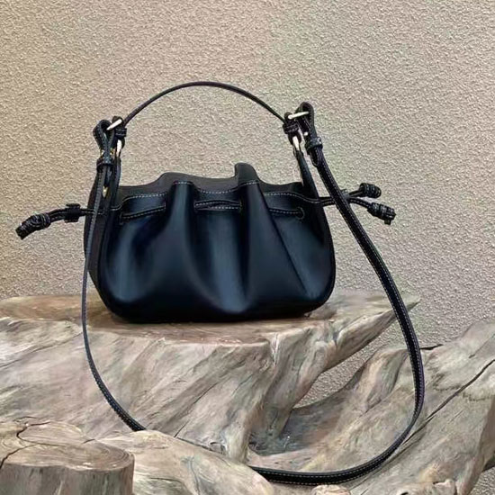 2022 Fendi Pomodorino