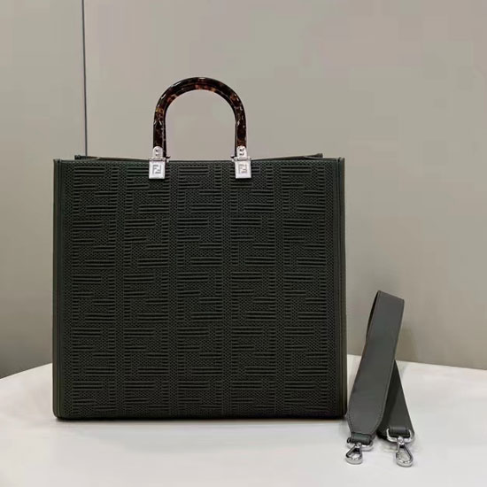 2022 Fendi Sunshine Medium
