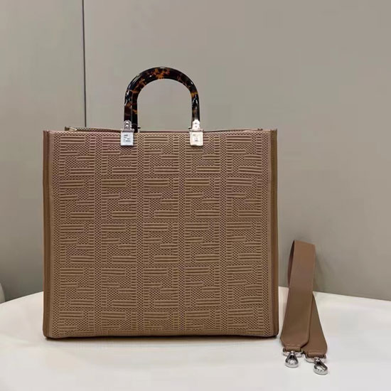 2022 Fendi Sunshine Medium
