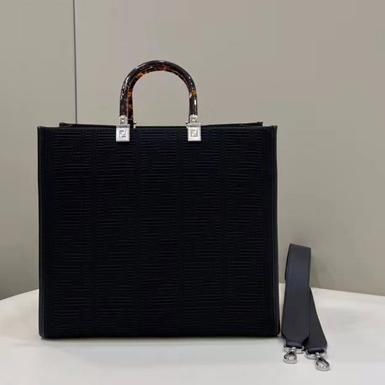 2022 Fendi Sunshine Medium