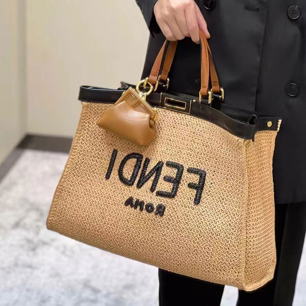 2022 Fendi Tote