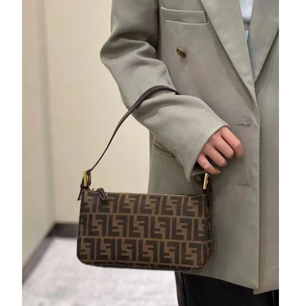 2022 Fendi Vintage Medium