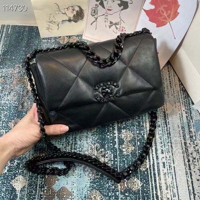 2022 chanel 19 flap bag
