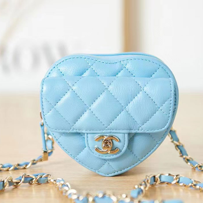 2022 chanel Heart Zipped Arm Coin Purse