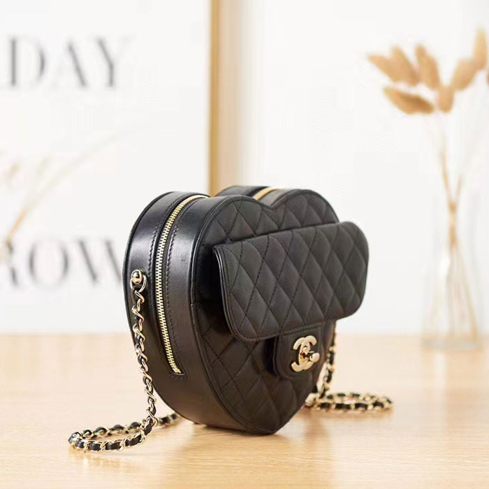 2022 chanel Heart bag