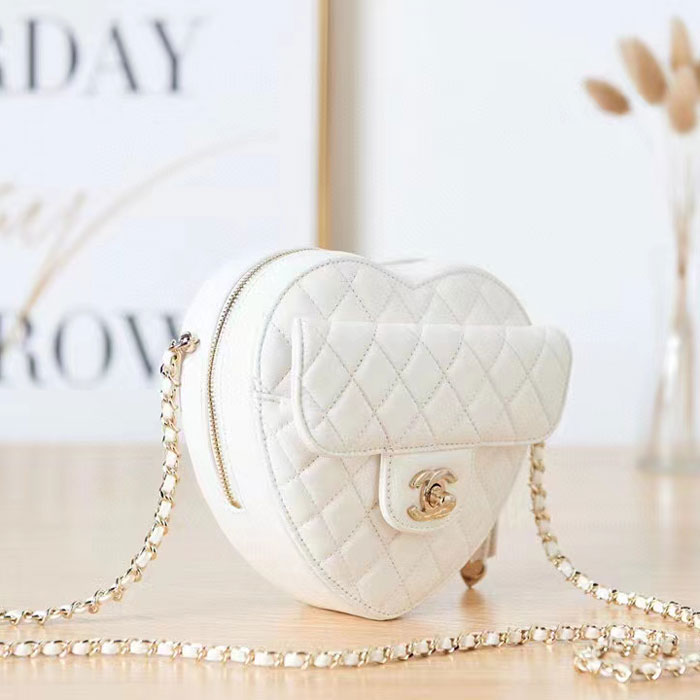 2022 chanel Heart bag