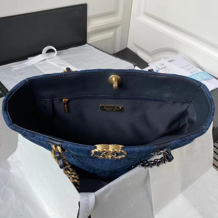 2023 CHANEL 19 SHOPPING BAG