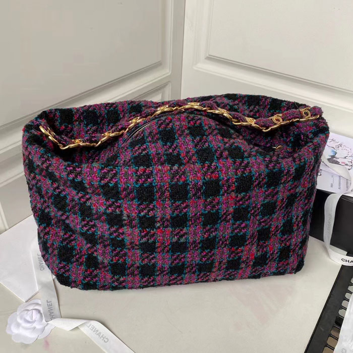 2023 CHANEL LARGE MAXI HOBO BAG