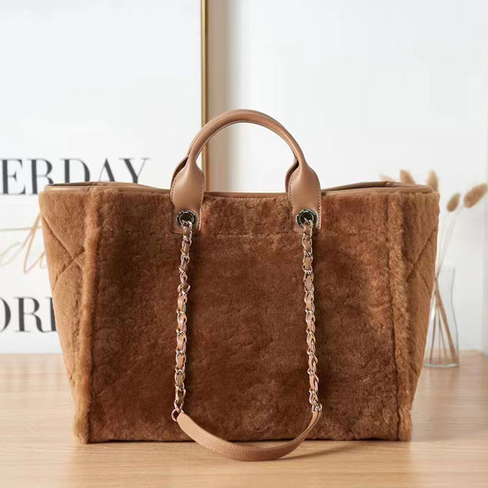 2023 CHANEL SHOPPING BAG