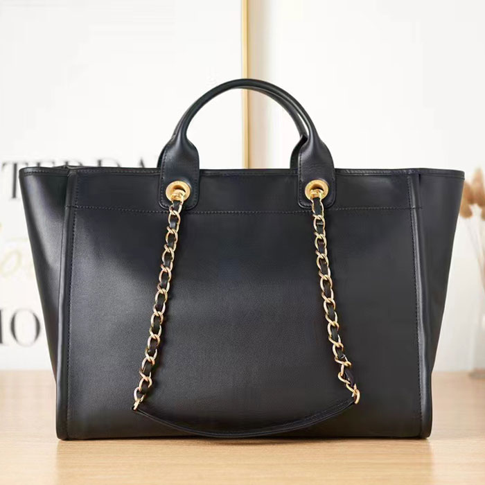 2023 CHANEL SHOPPING BAG