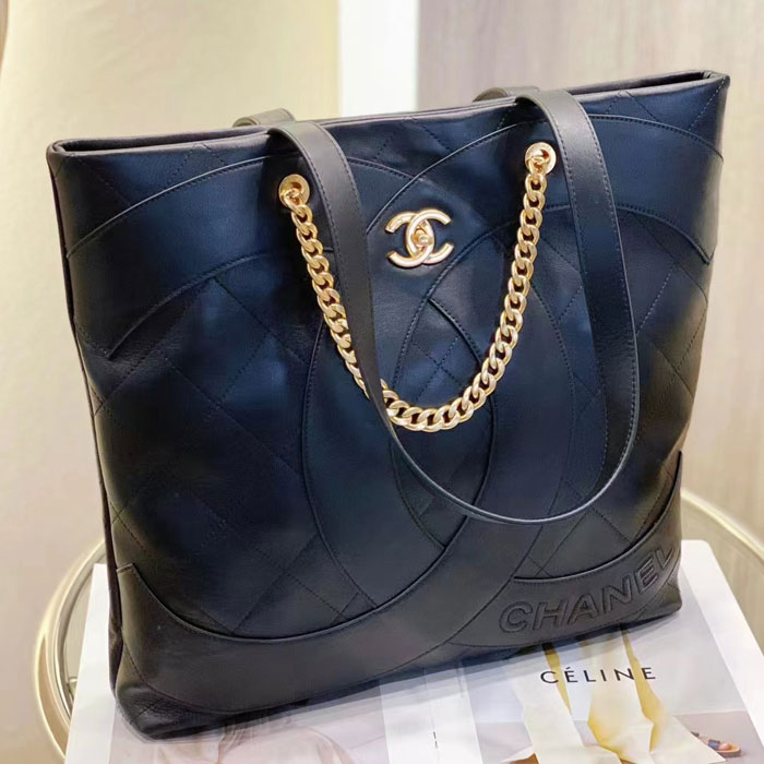 2023 CHANEL TOTE BAG