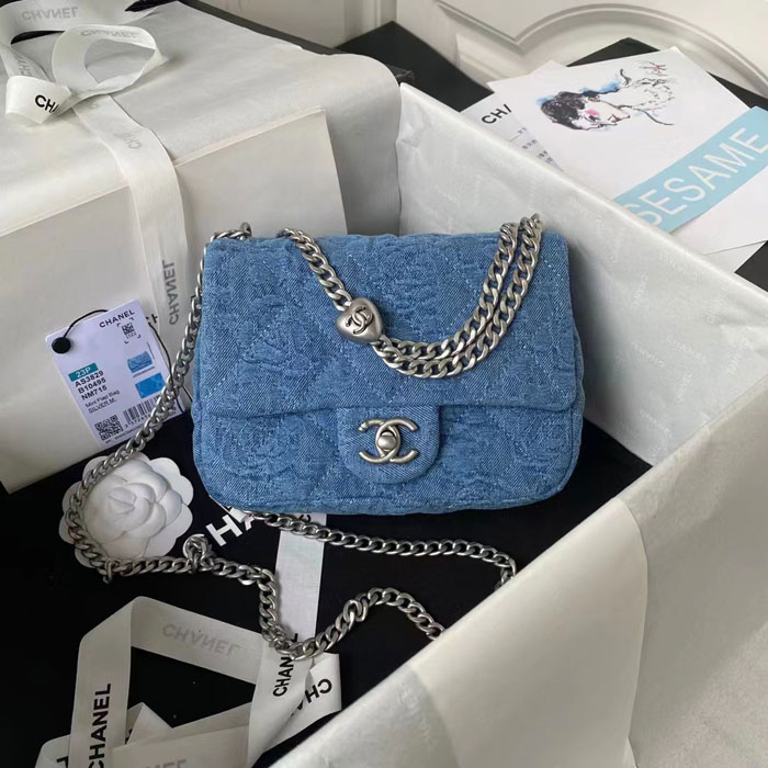 2023 Chanel MINI FLAP BAG