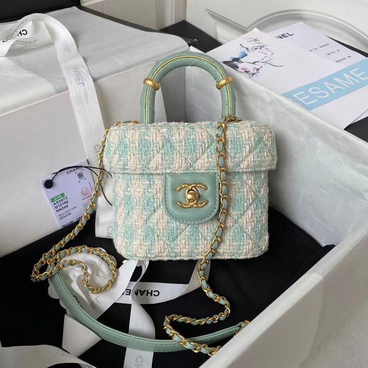 2023 Chanel SMALL VANITY CASE