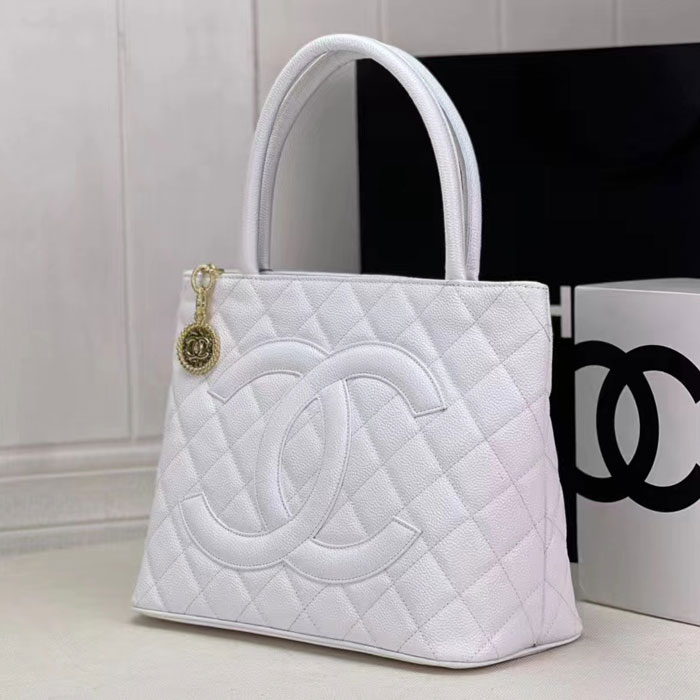 2023 Chanel Vintage tote bag