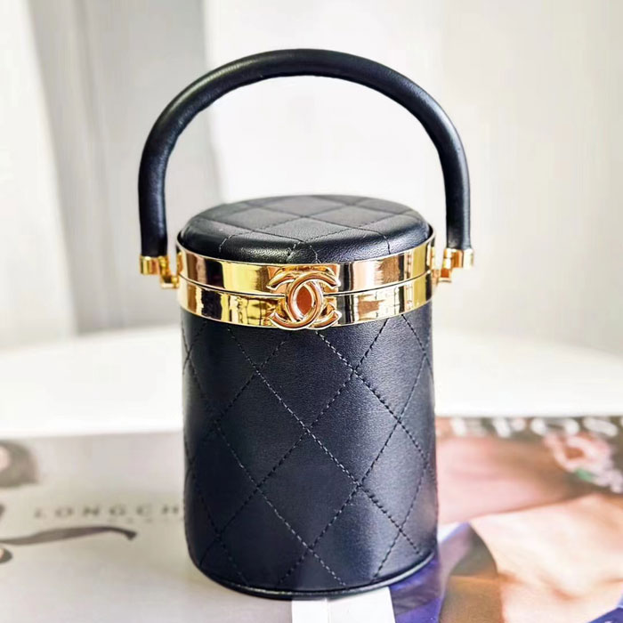 2023 Chanel vanity case