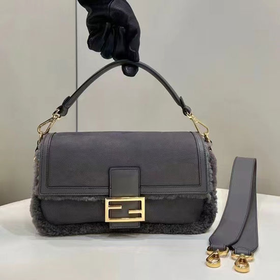 2023 Fendi Baguette