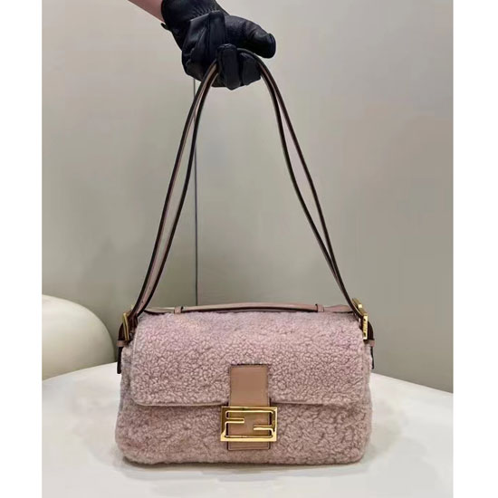 2023 Fendi Baguette