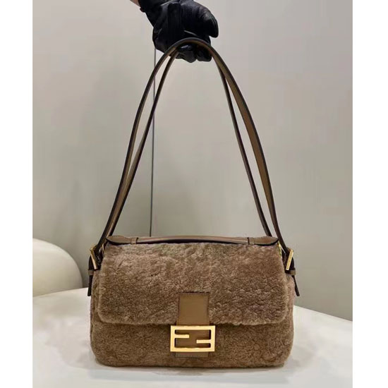 2023 Fendi Baguette