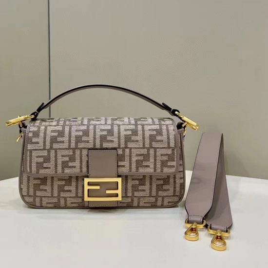 2023 Fendi Baguette