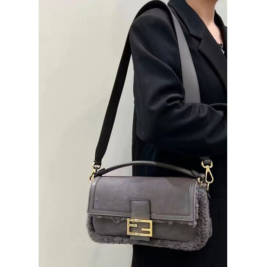 2023 Fendi Baguette