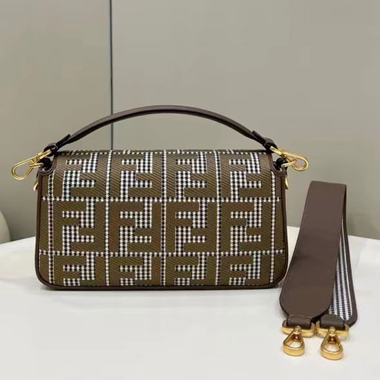 2023 Fendi Baguette