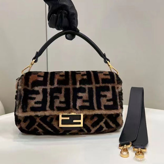2023 Fendi Baguette Medium