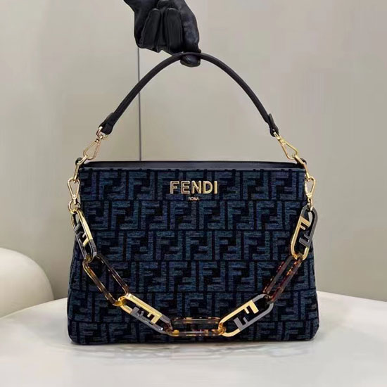 2023 Fendi O Lock Zipper