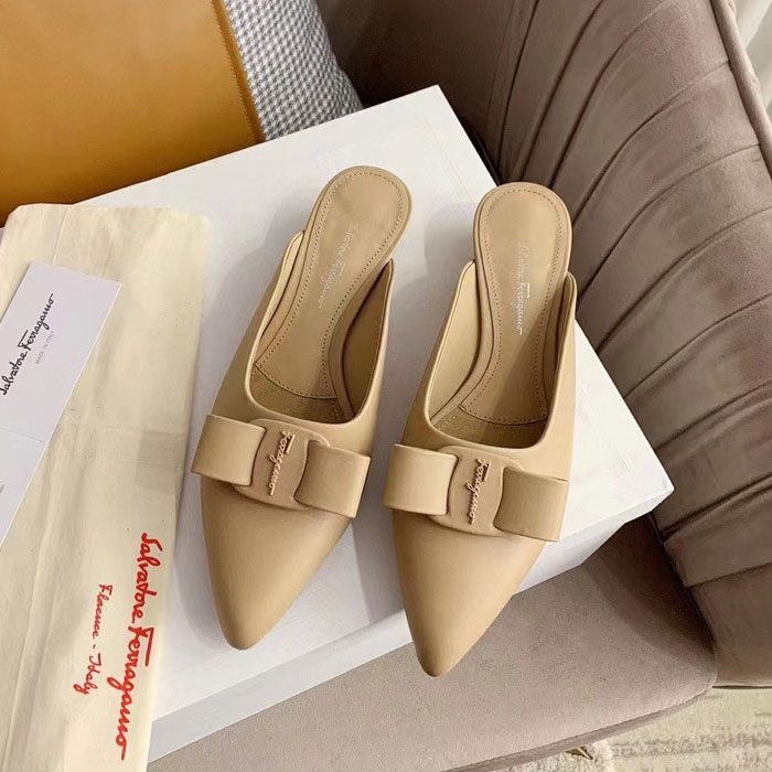 2023 Ferragamo women shoes