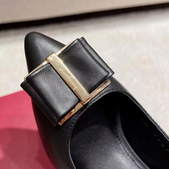 2023 Ferragamo women shoes