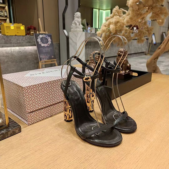 2023 Givenchy women shoes