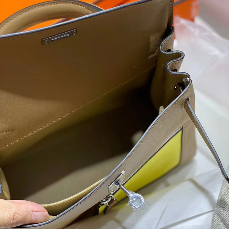 2023 Hermes Kelly