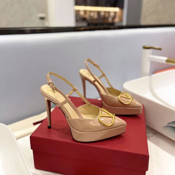 2023 Valentino women shoes