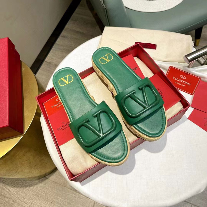 2023 Valentino women shoes