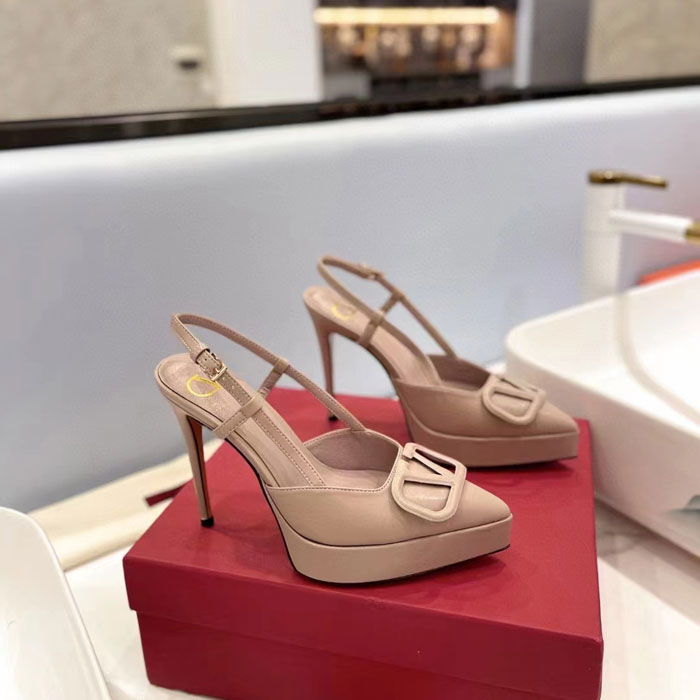 2023 Valentino women shoes