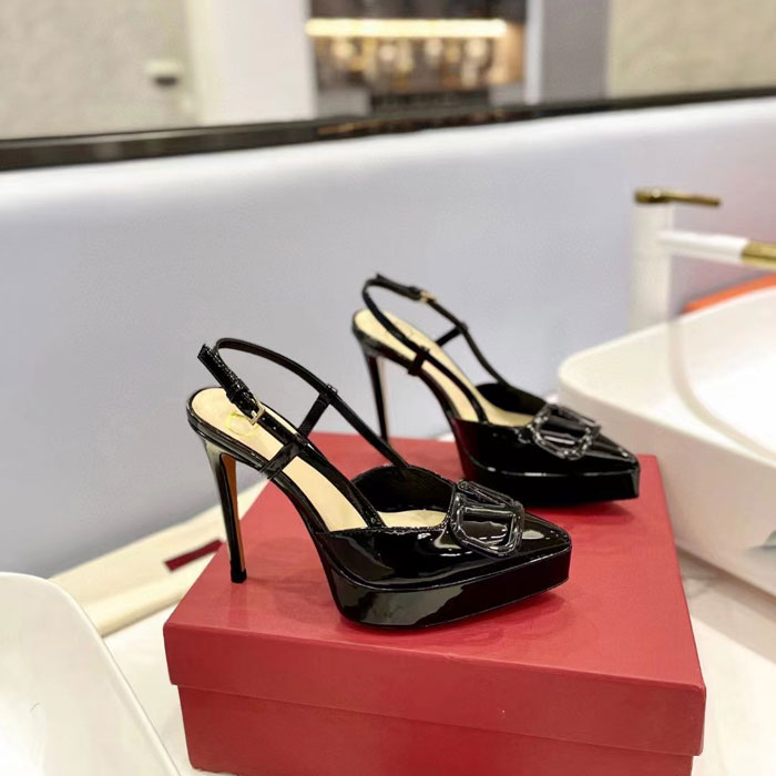 2023 Valentino women shoes