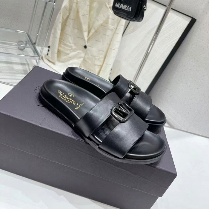 2023 Valentino women shoes