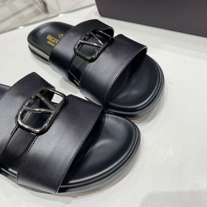 2023 Valentino women shoes