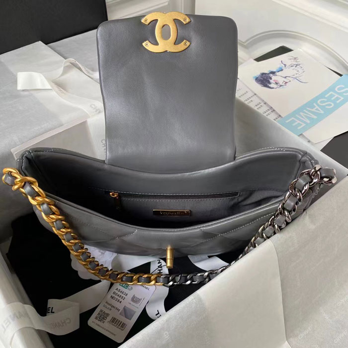 2024 CHANEL HOBO BAG