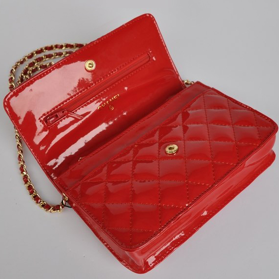 Chanel A33814 Patent Leather Flap Bag Red in Gold
