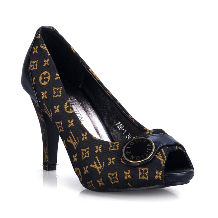lousi vutton shoes with coffee