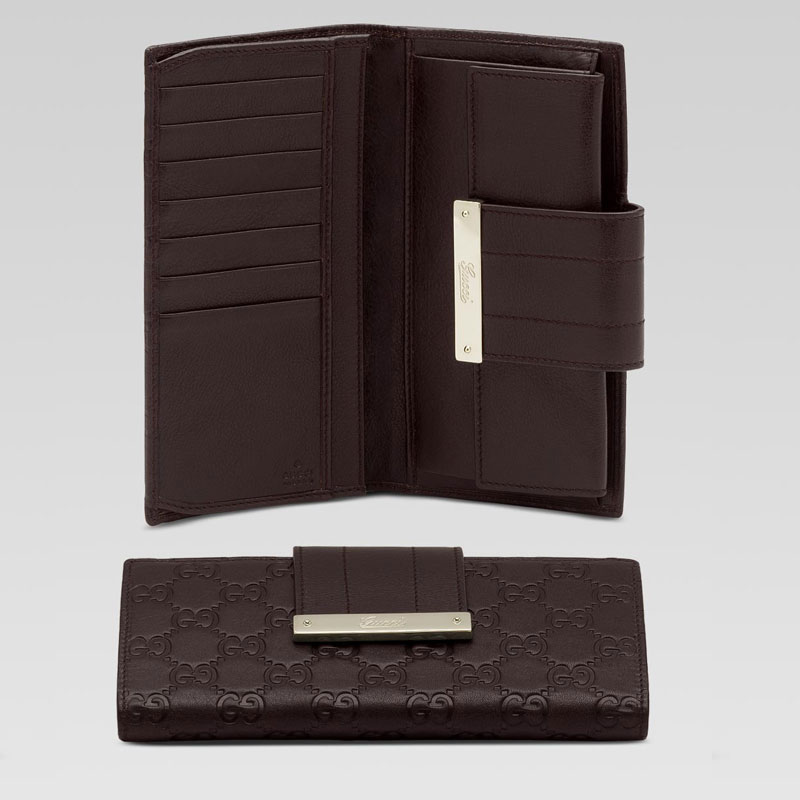 continental wallet with engraved gucci script logo