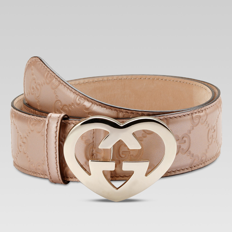 belt with heart-shaped interlocking G buckle