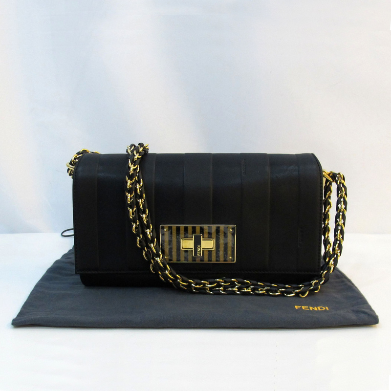 Fendi Genuine Cowskin leather in Black
