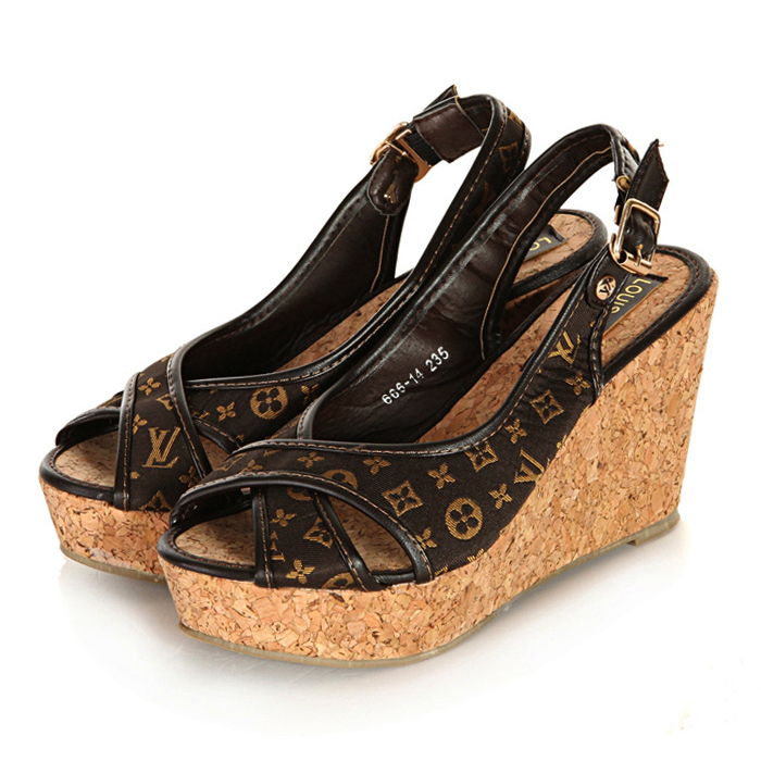 lousi vutton shoes with coffee